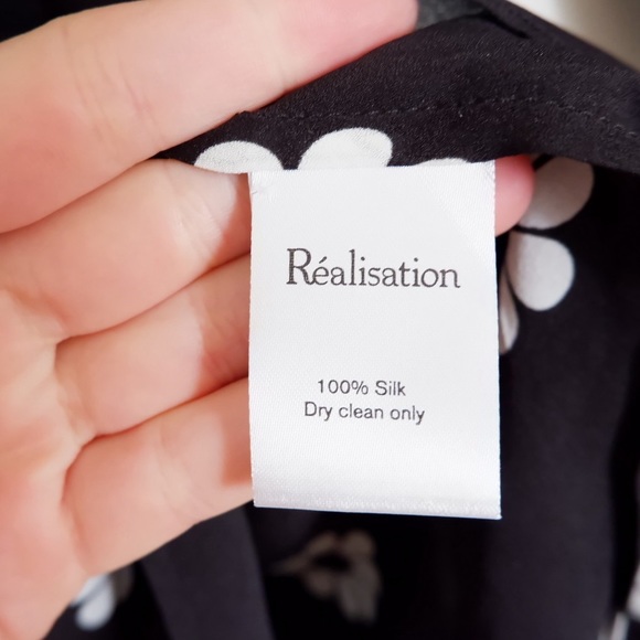 SOLD- REALISATION x Claudia Schiffer Cosima Silk Daisy Mini Dress - Picture 14 of 15